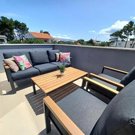 Apartment Amor Vir 아파트